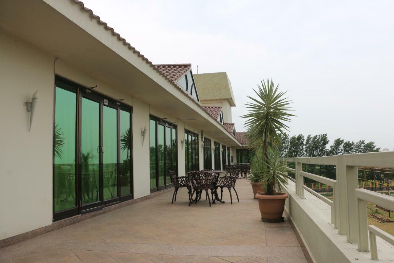 Jalsa Resort Indore Luaran gambar