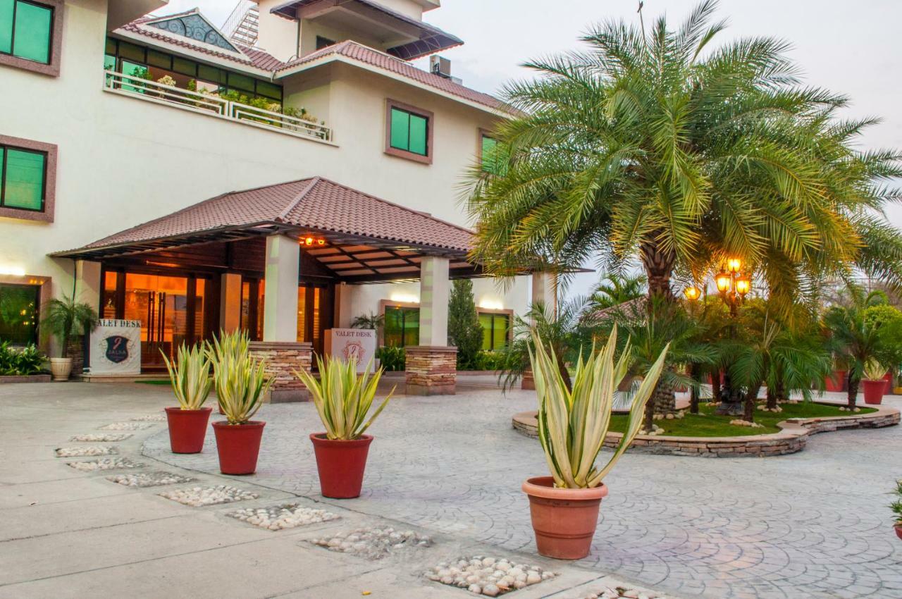 Jalsa Resort Indore Luaran gambar