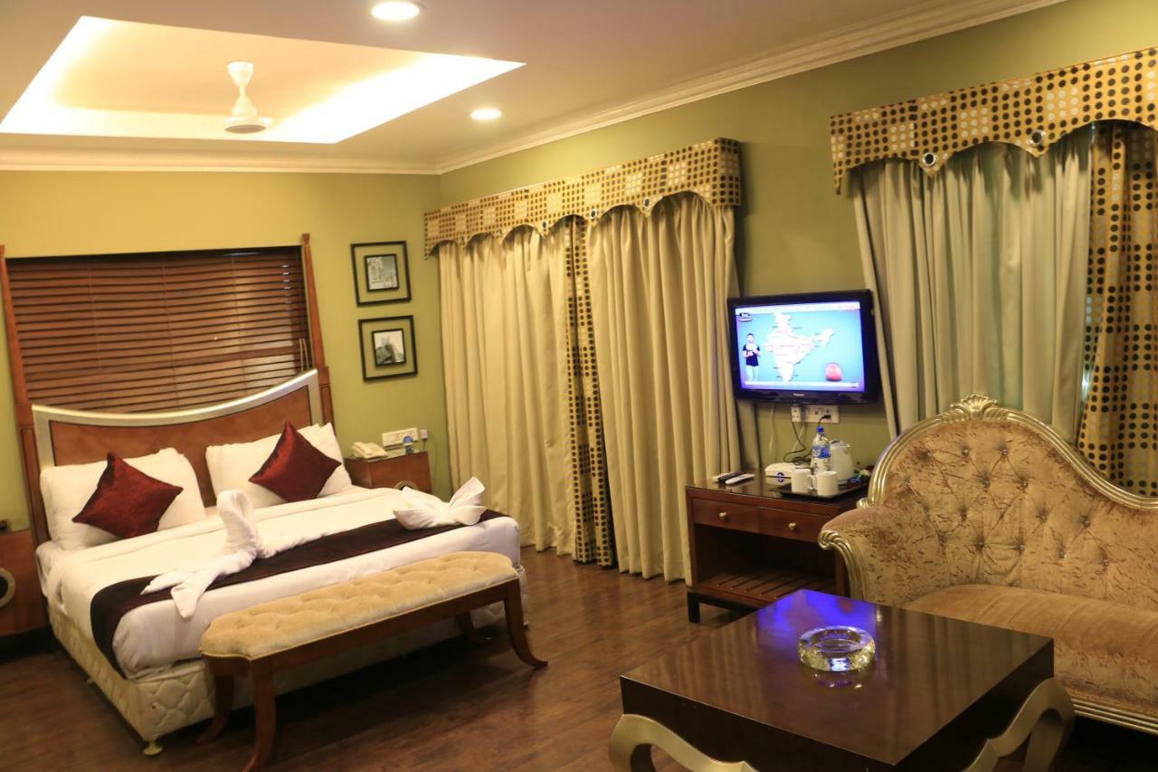 Jalsa Resort Indore Luaran gambar