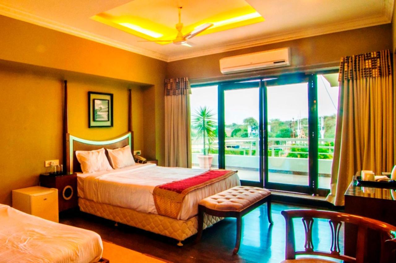 Jalsa Resort Indore Luaran gambar