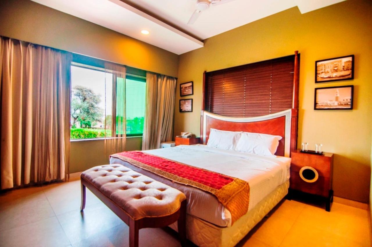 Jalsa Resort Indore Luaran gambar
