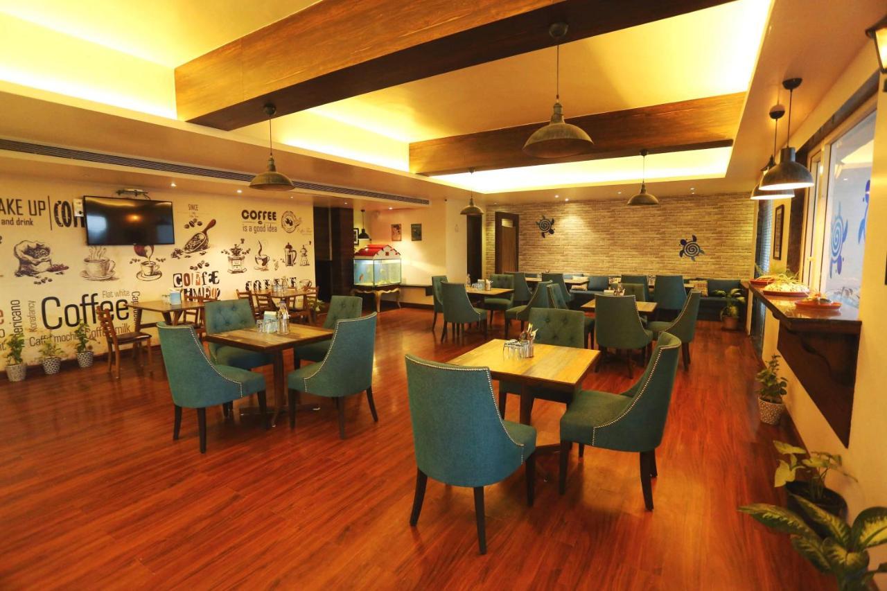 Jalsa Resort Indore Luaran gambar